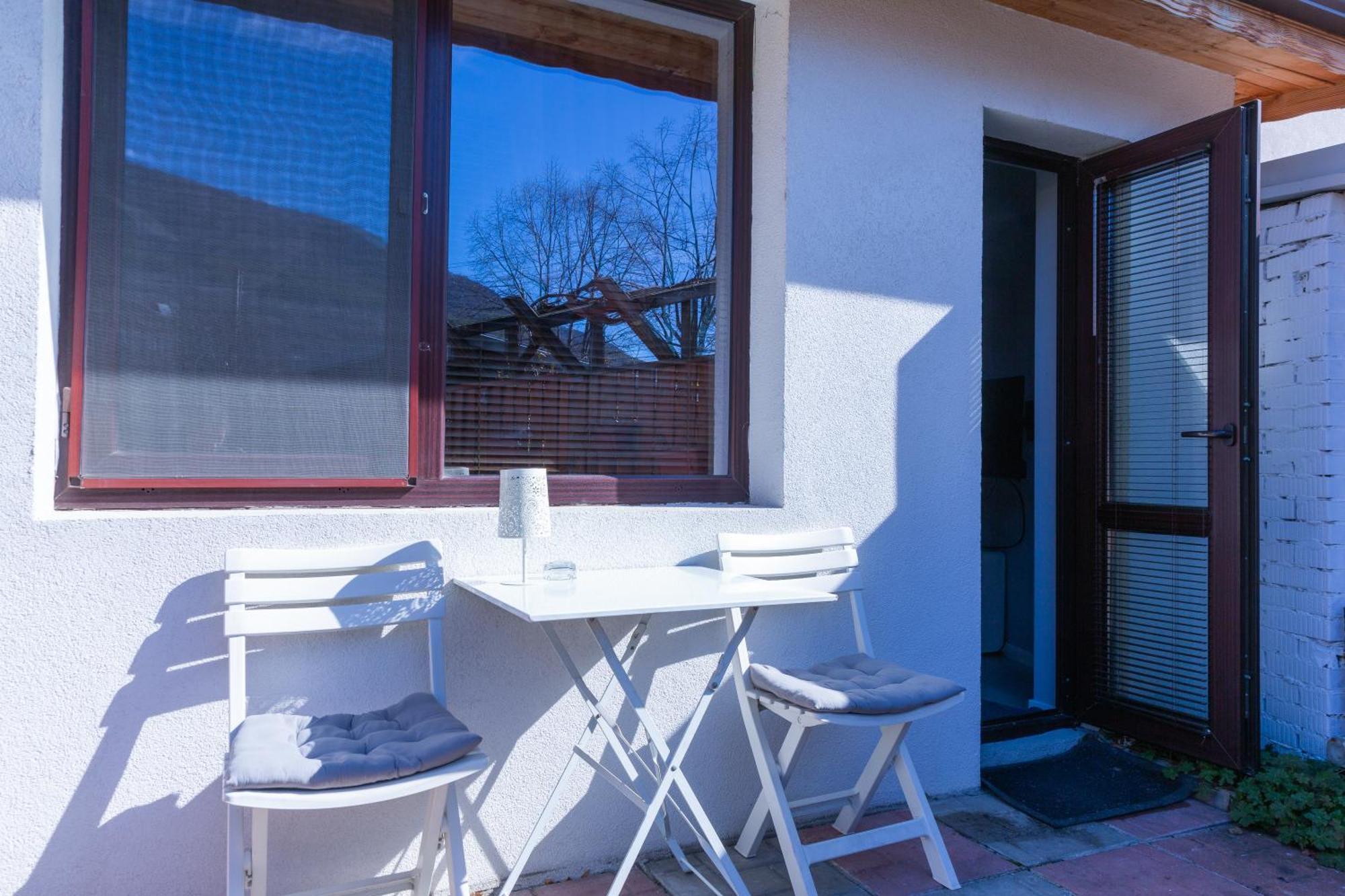 La Piazza Hotel Shumen Bagian luar foto