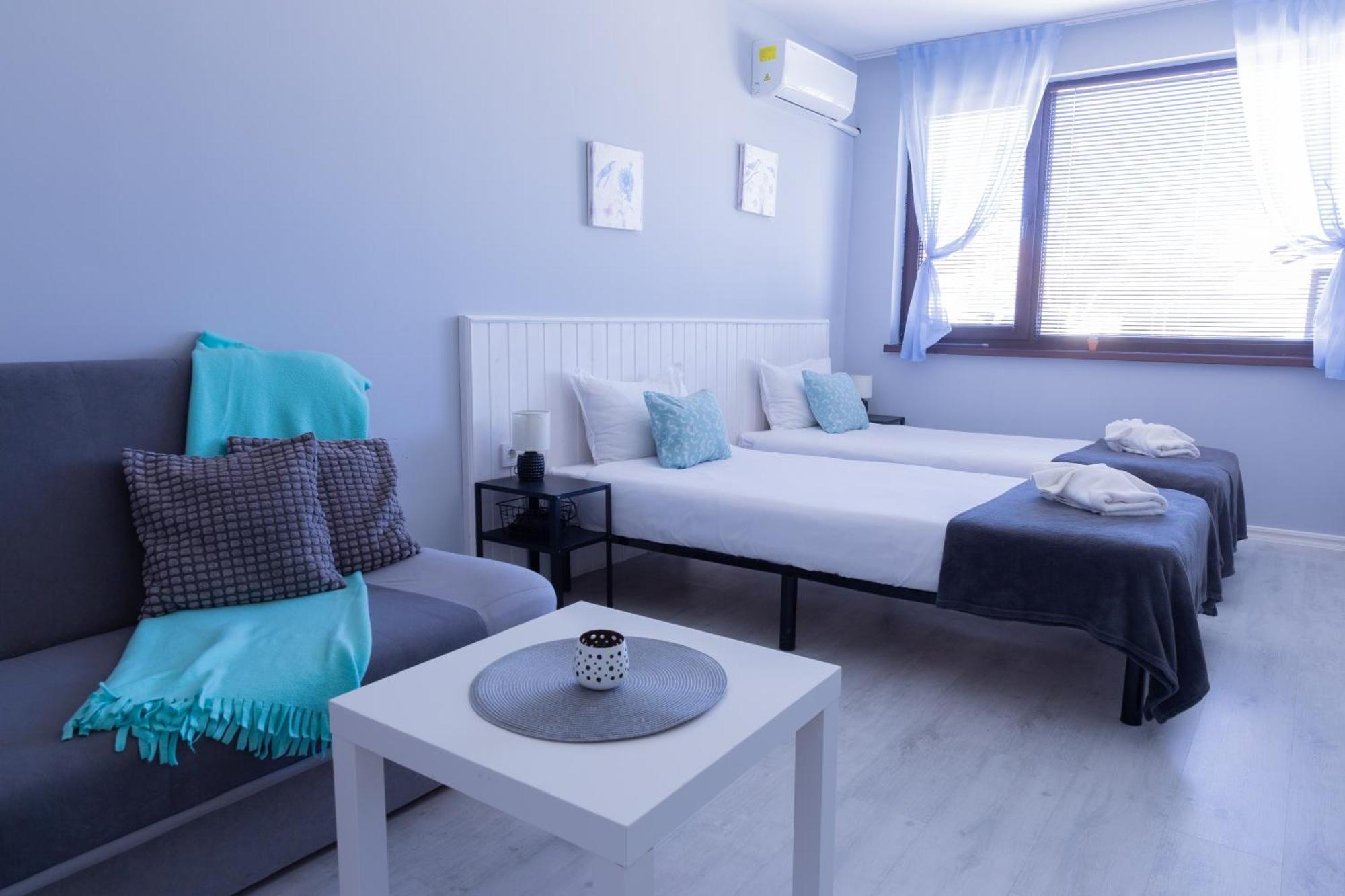 La Piazza Hotel Shumen Bagian luar foto